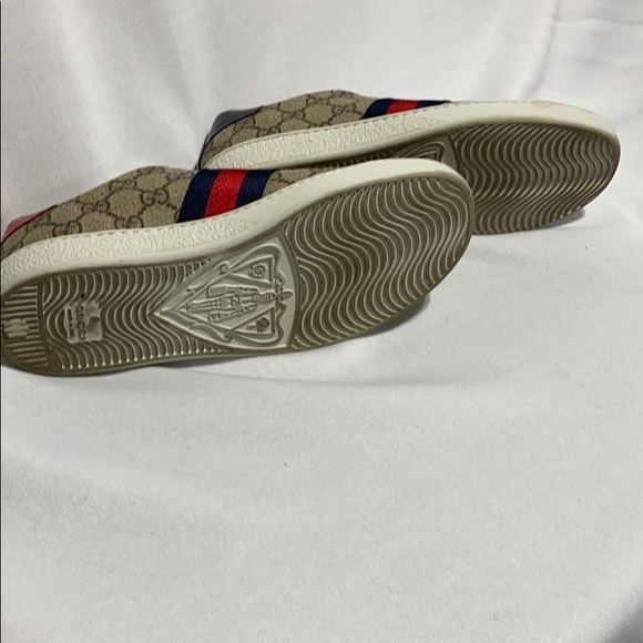 Gucci - Ace GG Supreme sneaker - Picture 3 of 8
